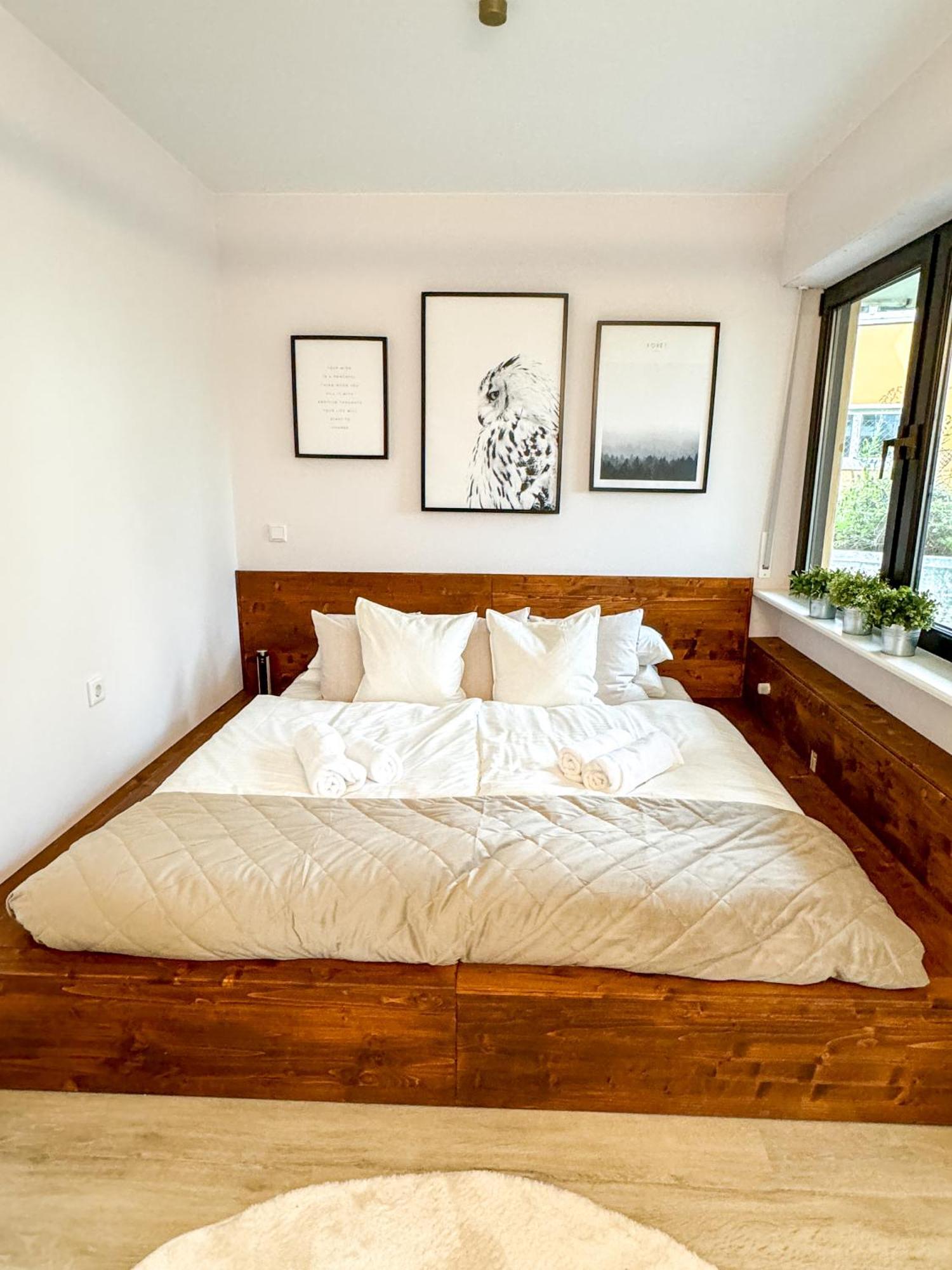 Leonardo Wuerzburg I Freistehende Badwanne Apartman Kültér fotó